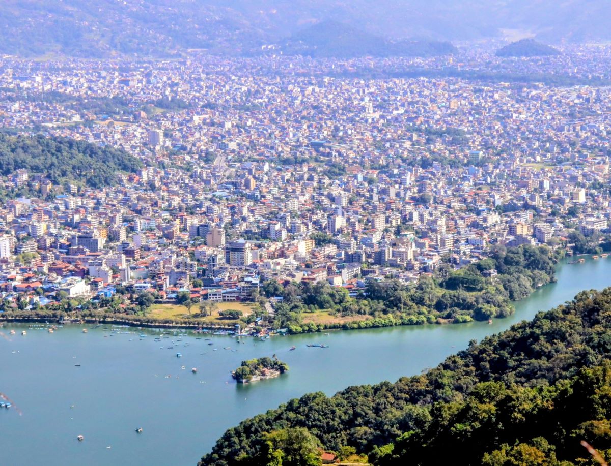 लामो बिदाले बढायो आन्तरिक पर्यटन : पोखरा भरिभराउ 