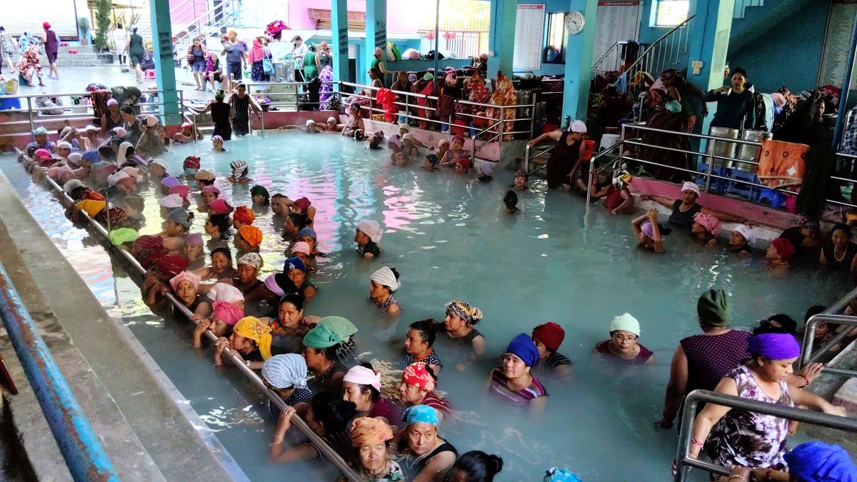 तातो पानीमा डुबुल्की