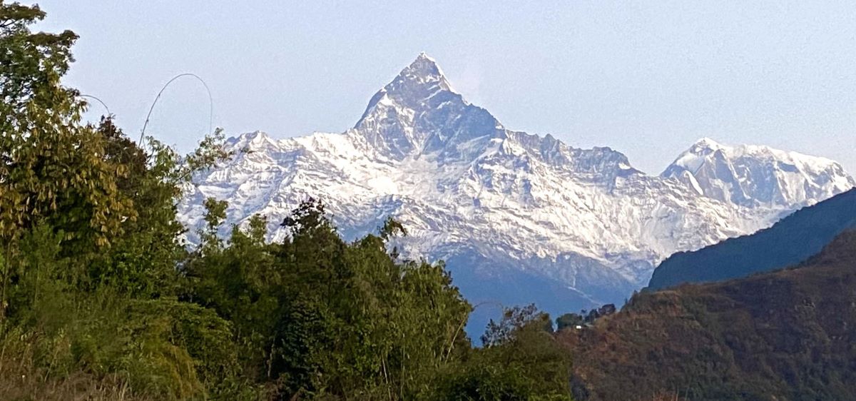 घार्मीडाँडाबाट  माछापुच्छ्रे हिमाल