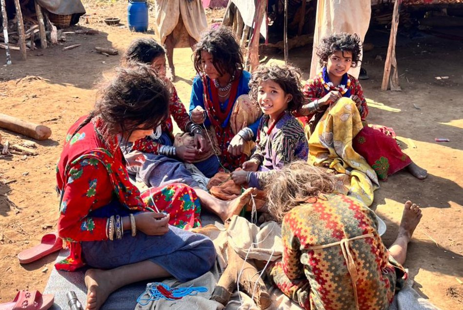 राउटेका समुदायका बालबालिकाहरु