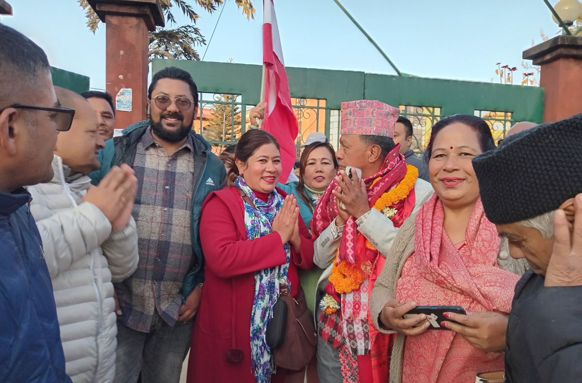 भक्तपुर २ बाट कांग्रेसका कबिरको उम्मेदवारी दर्ता