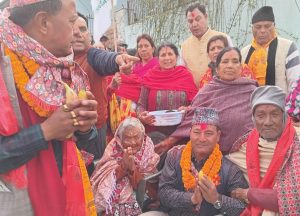 कांग्रेसका कविरको कटुन्जेमा घरदैलो