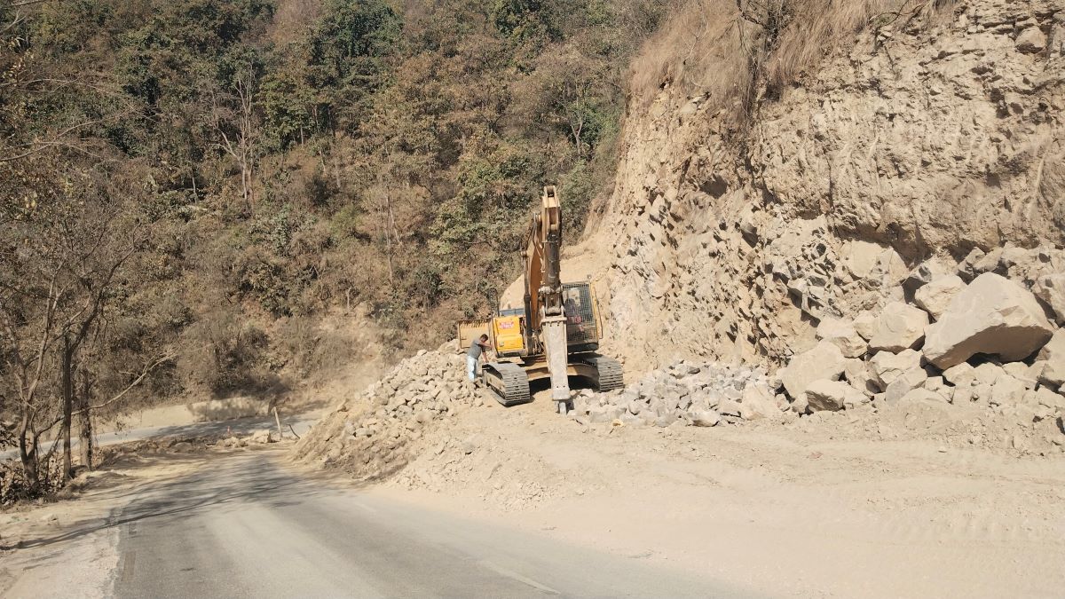 घोराही–लमही सडक विस्तार : मोड सुधारले यातायात संचालन सहज हुने