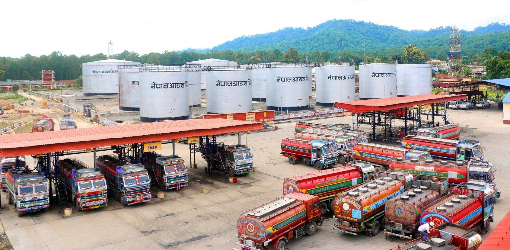 समाधानका चार सूत्र सहित पेट्रोलियमको मूल्य घटाउन कांग्रेसको माग