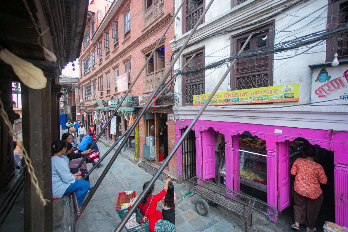 भूकम्पको एक दशक : पुनर्निर्माण गर्ने कि पुनःनिर्माण भन्ने नीतिगत अन्योल