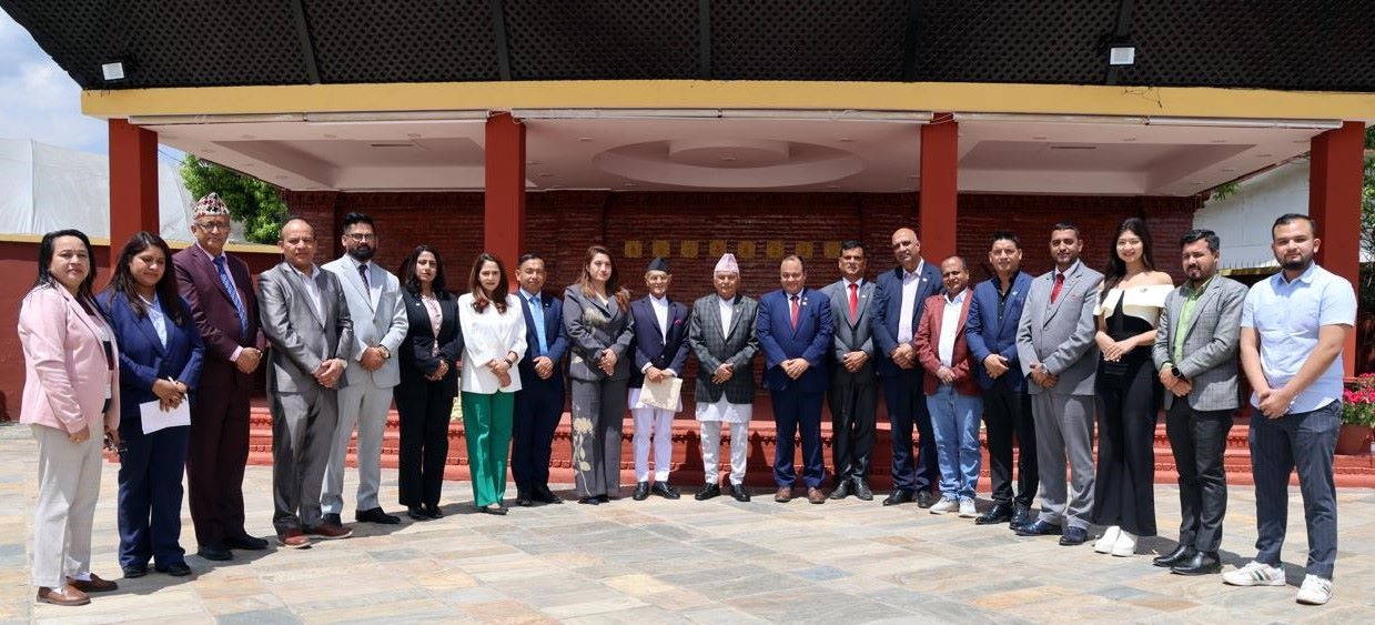 गैर आवासीय नेपालीलाई नेपालका संभावनामा लगानी गर्न राष्ट्रपतिको आग्रह