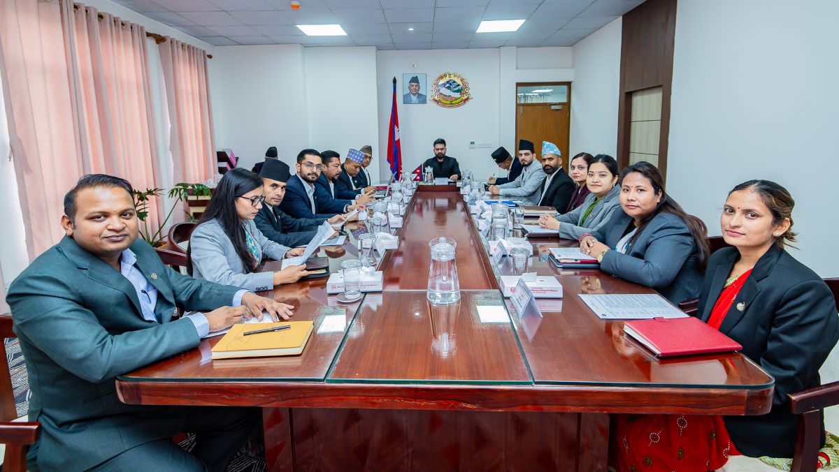 मध्यपूर्वको युद्ध प्रभाव : साताको दुई दिन बिदा