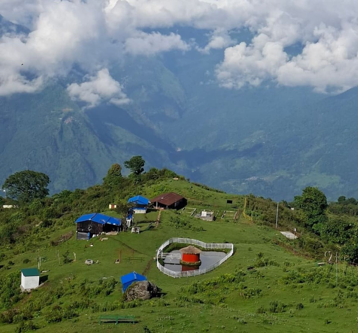 आन्तरिक पर्यटकको रोजाइमा पर्दै भक्ति थापा हुर्किएको हरसिङडाँडा