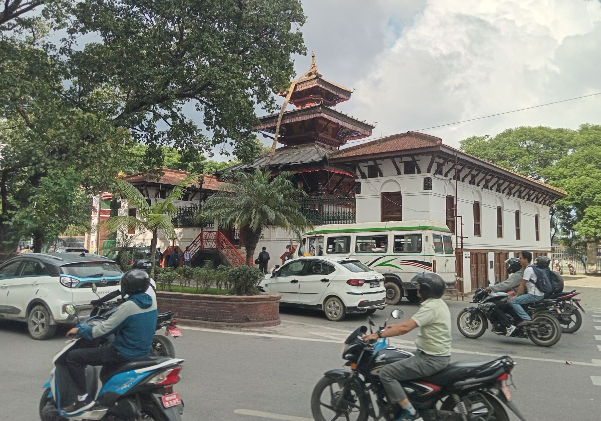 पचाङ्ग, ग्रहगोचर : आज पूर्णिमा