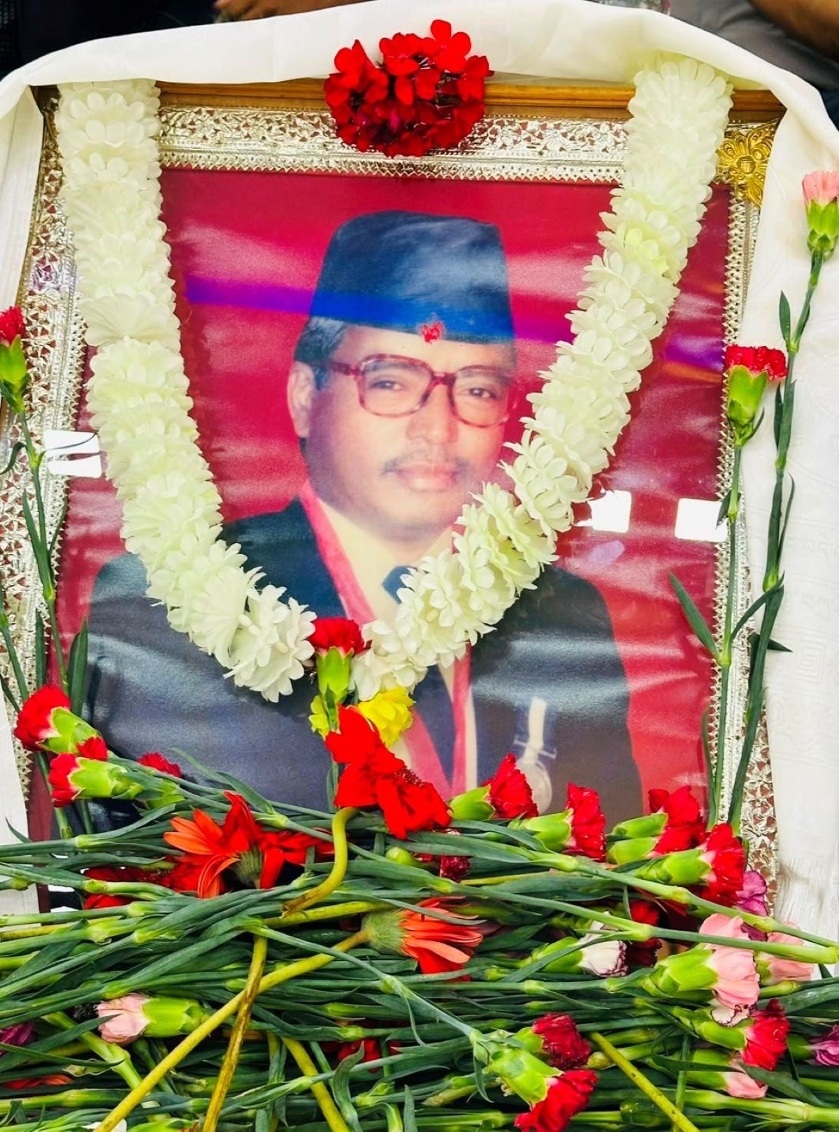 श्यामबहादुर कार्की स्मृति दिवशमा रक्तदान,स्कूल ब्याग, स्टेशनरी वितरण