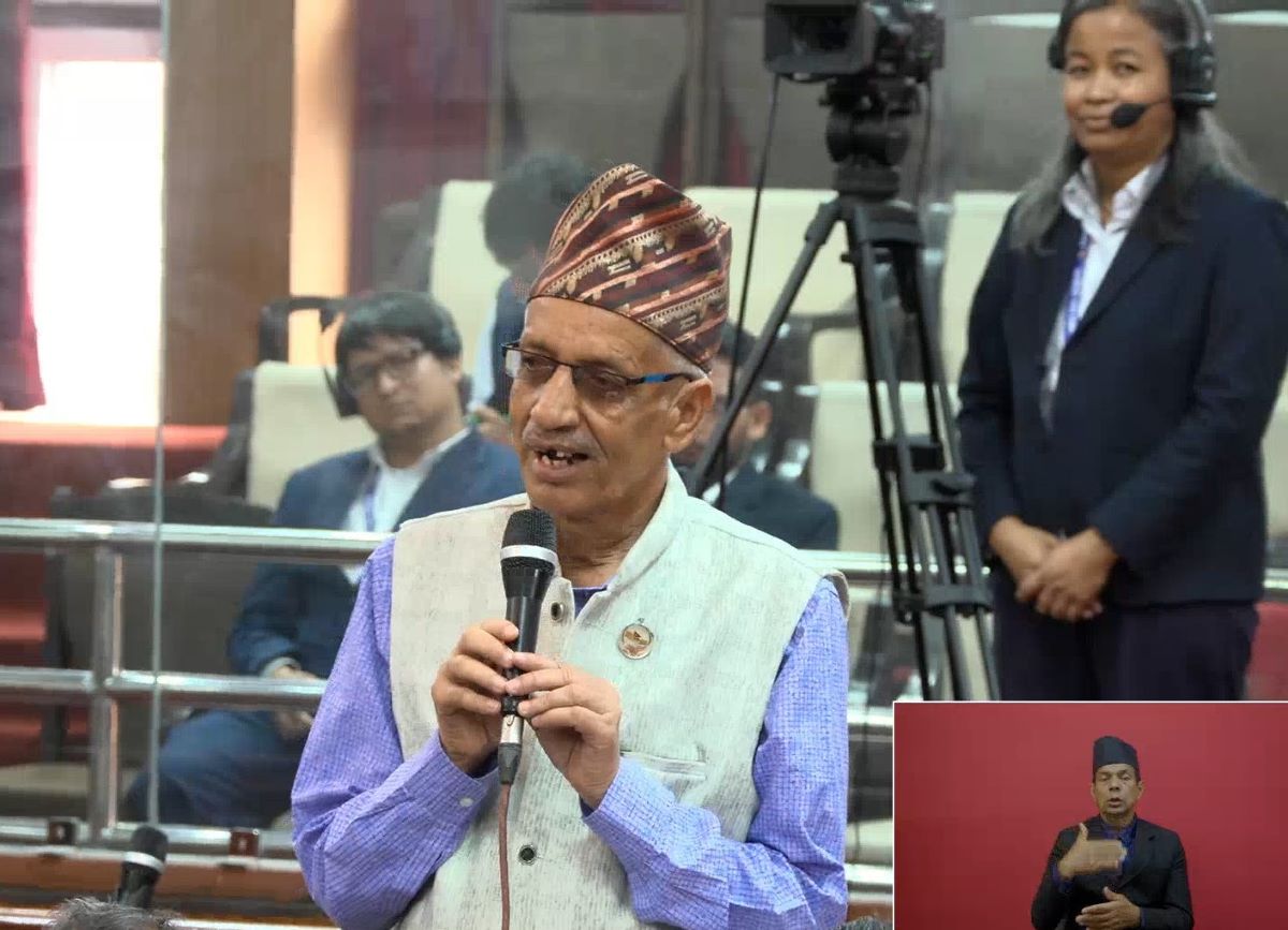 सांसद घिमिरेको प्रश्नः  दैनिक २० जनाले आत्महत्या गर्दा सरकारको योजना के छ ? 